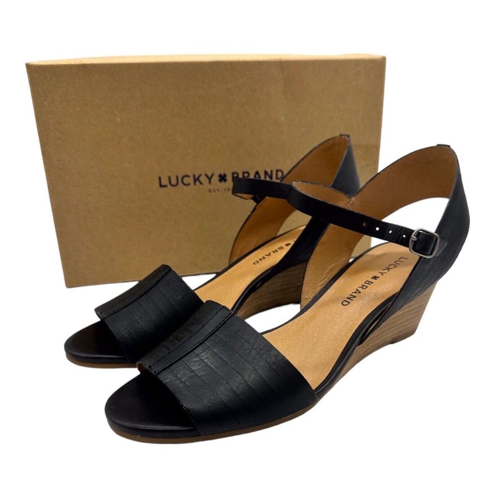 Lucky Brand Womens 7.5M Jimbia Black Leather Wedge Heels Sandals Buckle Strap
